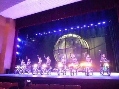 本地大型雜技表演,小丑表演,馬戲團(tuán)商演聯(lián)系電話